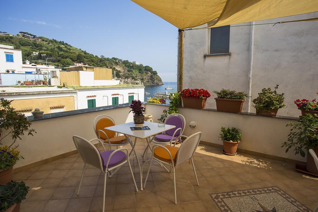 B&B Celestina Ischia Lacco Ameno  Екстер'єр фото