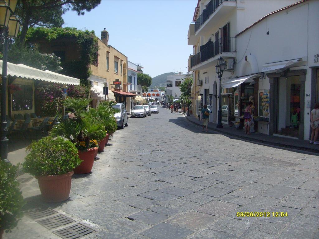B&B Celestina Ischia Lacco Ameno  Екстер'єр фото