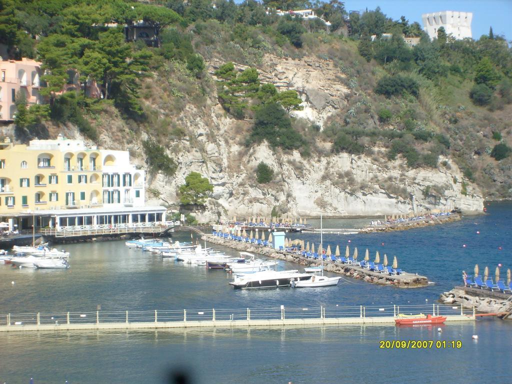 B&B Celestina Ischia Lacco Ameno  Екстер'єр фото