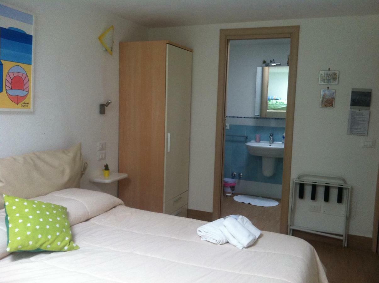 B&B Celestina Ischia Lacco Ameno  Екстер'єр фото