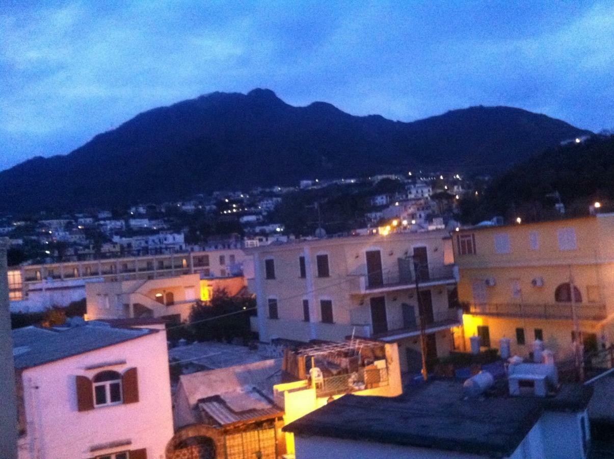 B&B Celestina Ischia Lacco Ameno  Екстер'єр фото